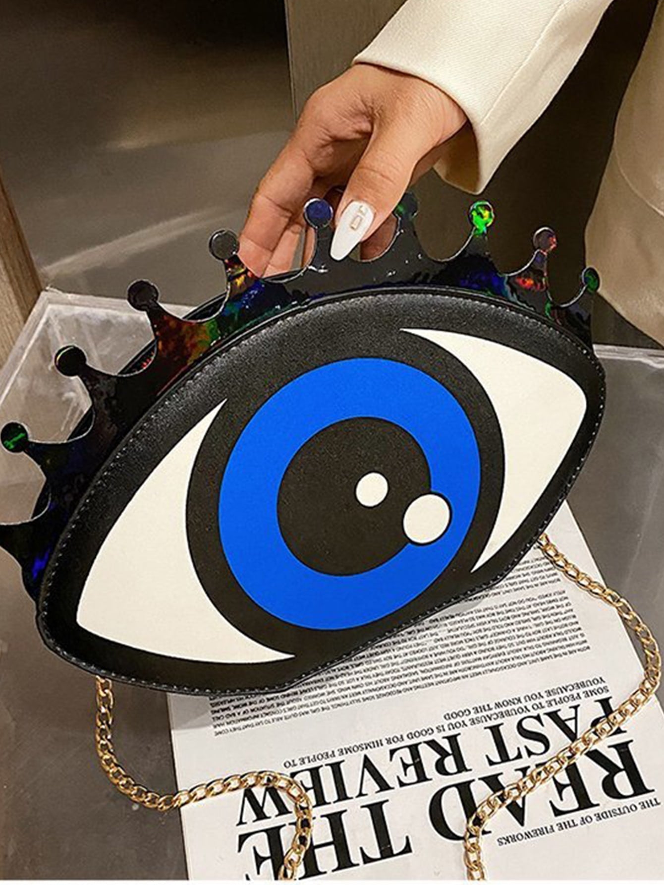 Eye Design Chain Bag