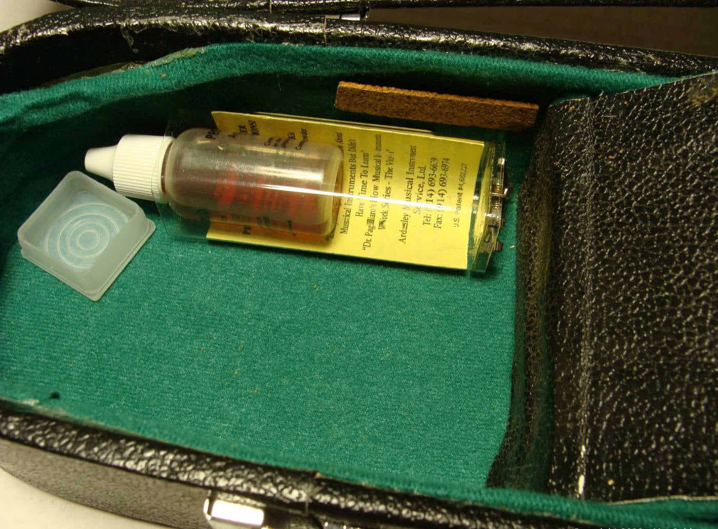 CORELLI 4/4 Violin with case and bow