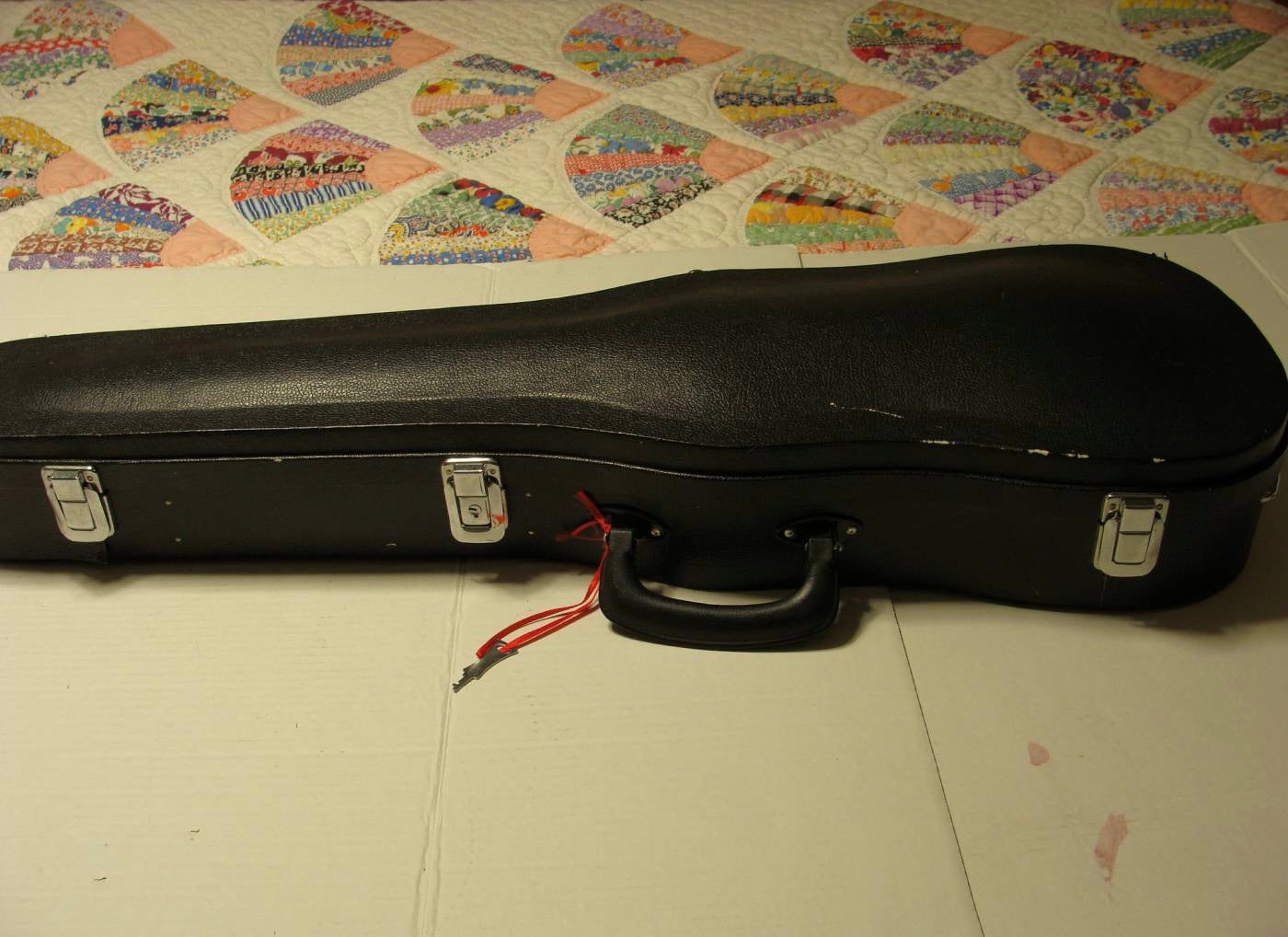 CORELLI 4/4 Violin with case and bow