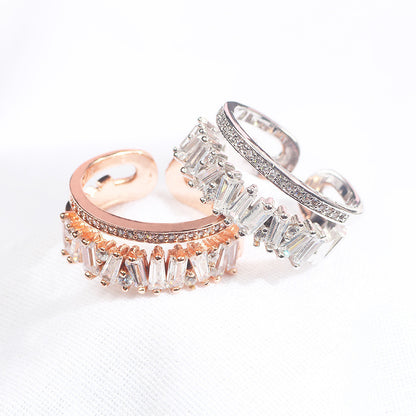 New Curve Inlaid Crystal Ring